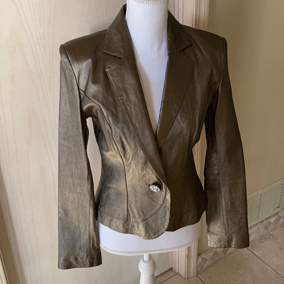 Bernardo Jackets & Blazers - Beautiful waisted metallic bronze jacket New